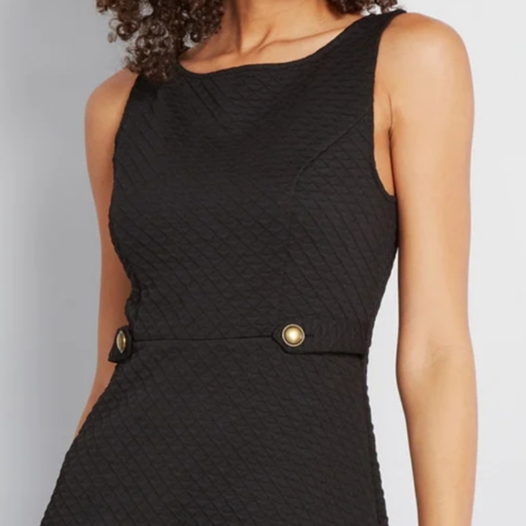 Modcloth Sixties Signature A-Line Dress Women's Size Small, Black Sleeveless - Picture 2 of 9